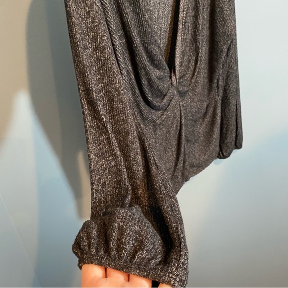 Sadie & Sage Ribbed Long Sleeve Top with Back V-neck Cutout in Grey/Black - Picture 2 of 6